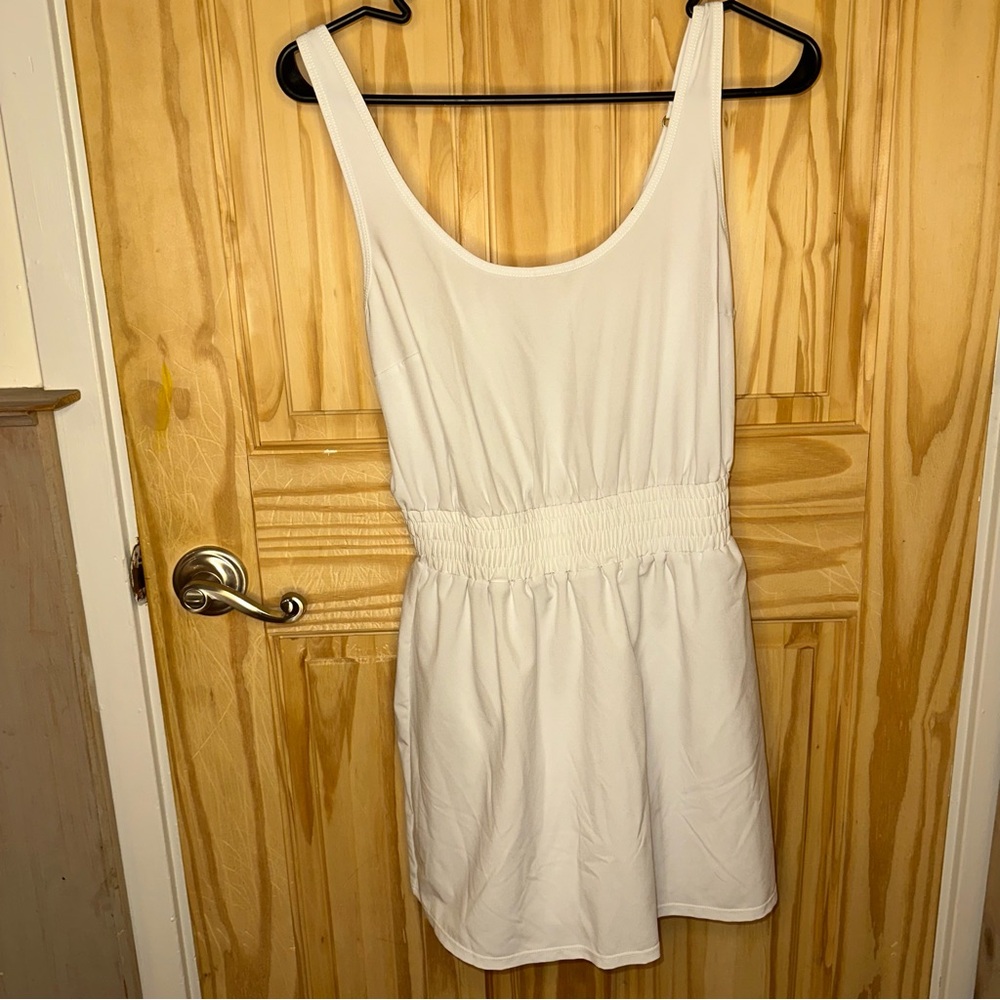 76 Abercrombie and Fitch White Sleeveless Elastic-Waist Mini Dress